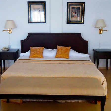 Ada Beach Hotel Karavas  Bagian luar foto