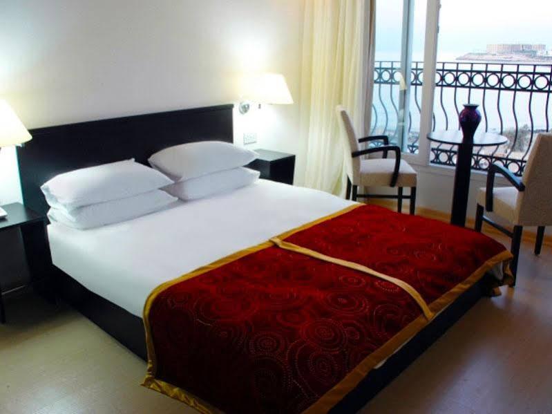 Ada Beach Hotel Karavas  Bagian luar foto