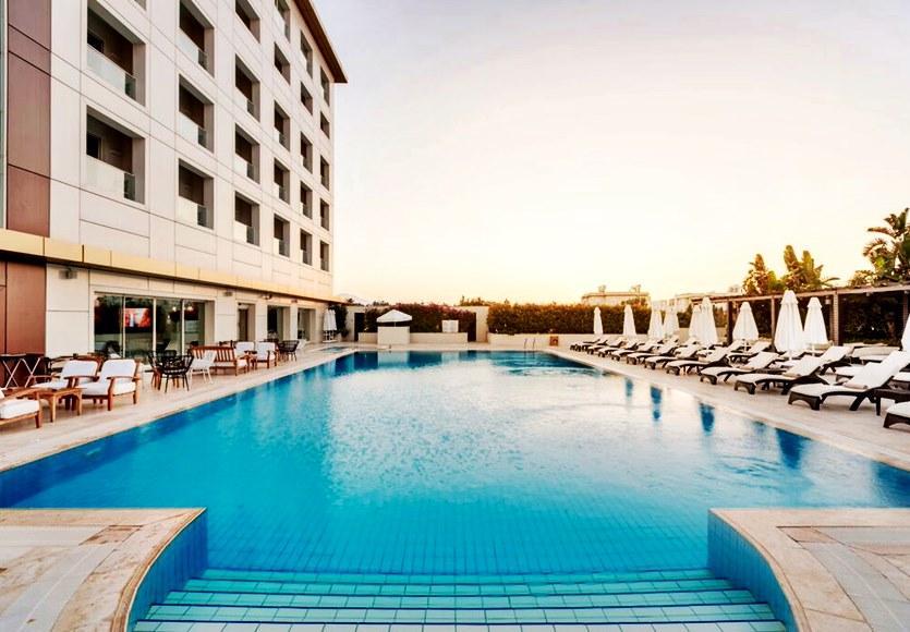 Ada Beach Hotel Karavas  Bagian luar foto