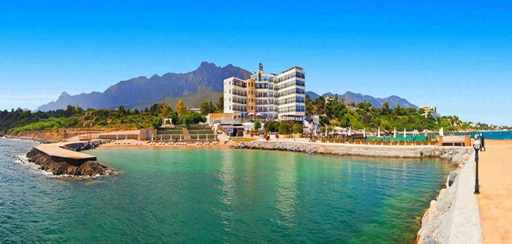 Ada Beach Hotel Karavas  Bagian luar foto
